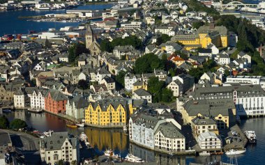 Norveç şehir alesund