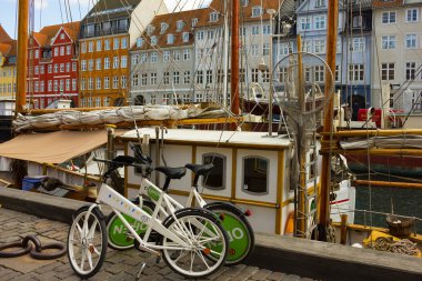 Deniz kıyısında nyhavn Kopenhag, Danimarka