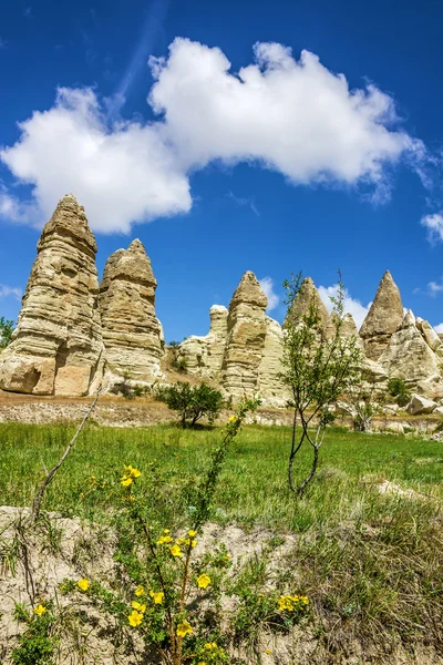 Paisaje de montaña del valle del amor en Capadocia, Turquía —  Fotos de Stock