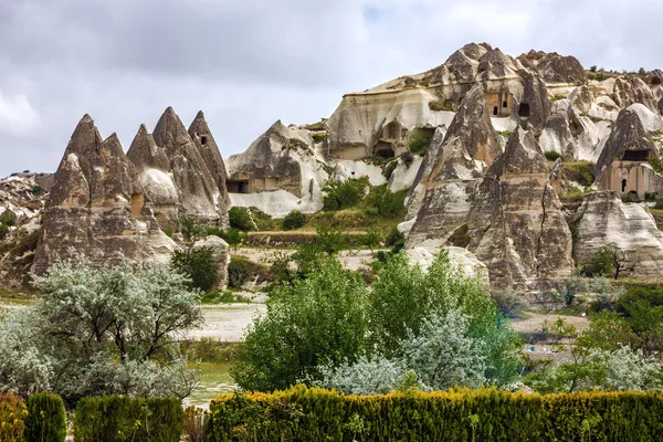 Horské krajiny, Goreme, Cappadocia, Turecko — Stock fotografie