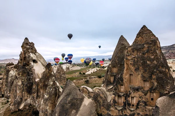 Espectáculo de globos aerostáticos en Capadocia, Turquía —  Fotos de Stock