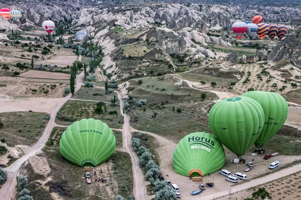 Pokaż balonów na gorące powietrze w Kapadocji, Turcja — Zdjęcie stockowe