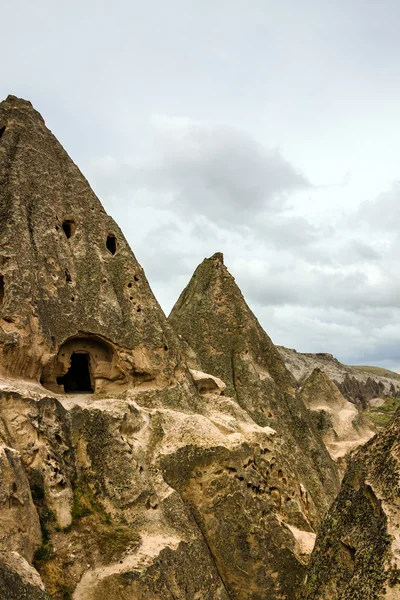 Antiguo monasterio cueva en Cavusin, Capadocia, Turquía —  Fotos de Stock