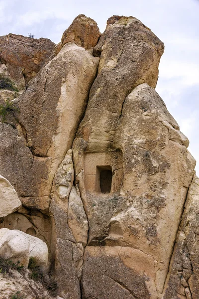 カッパドキア、ギョレメ トルコで古代の洞窟の町 — ストック写真