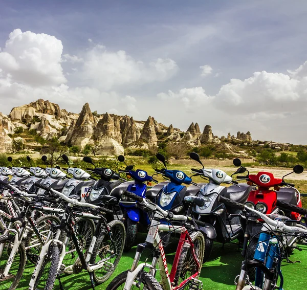 Vélos touristiques en Goreme, Cappadoce, Turquie — Photo