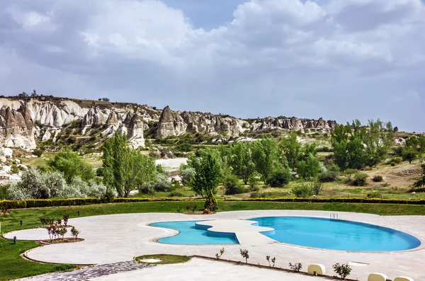 Hotelový bazén, goreme, Kappadokie, Turecko — Stockfoto