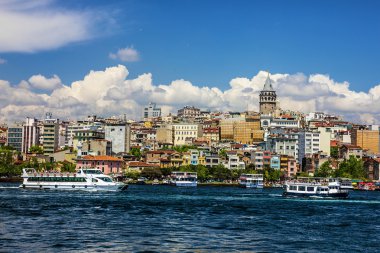 Istanbul, Türkiye - 17 Temmuz 2016: Galata Kulesi, Istanbul, Türkiye.