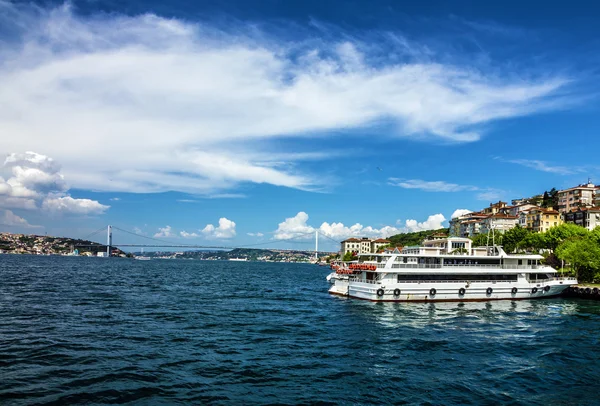 Istanbul bosporus kust, Turkije — Stockfoto