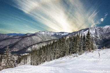dağ manzarası kış, çare Yasna, Tatras, Slovakya.
