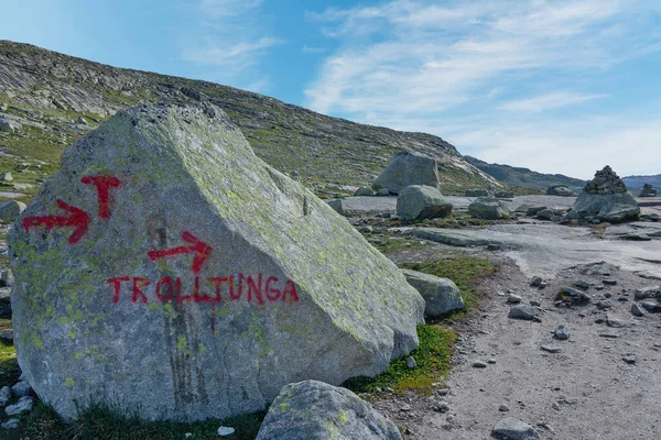 Hiking Tourist Rout Sign Trolltunga Rock Norway — Photo