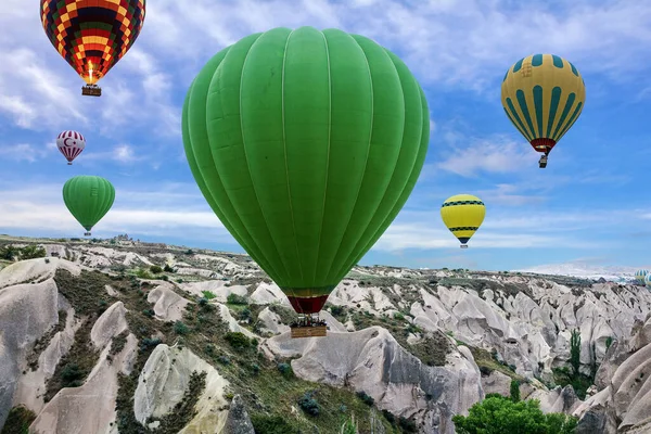 Balonów Ogrzane Powietrze Park Narodowy Goreme — Zdjęcie stockowe