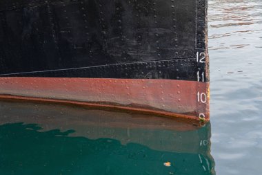 Gemi taslağı figürlü kargo gemisi.