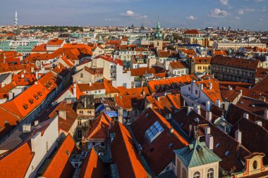 Taş havarilerin heykel resimleri oyduğu kapı parçası, Batalha Dominik ortaçağ manastırı, Portekiz - Gotik sanatın büyük başyapıtları. 