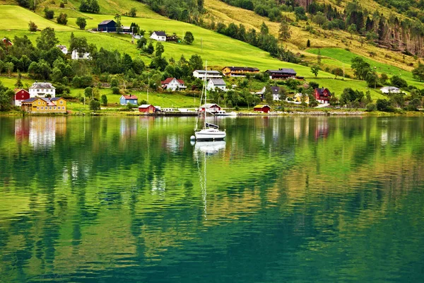 Noorwegen Natuurlijk Landschap Scandinavië Olden Dorp Noorse Fjorden — Stockfoto