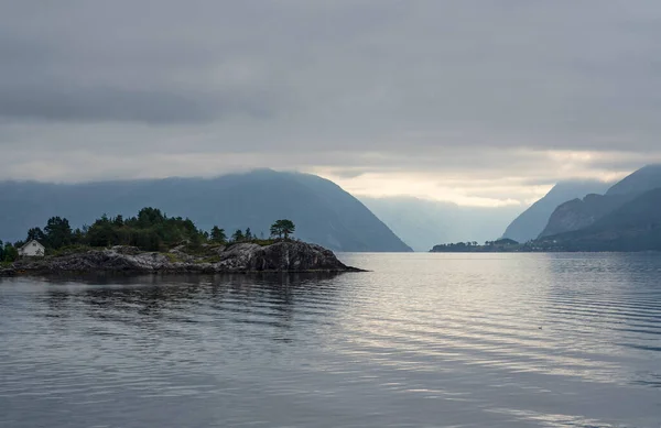 Norveç Norveç Fiyort Deniz Manzarası — Stok fotoğraf