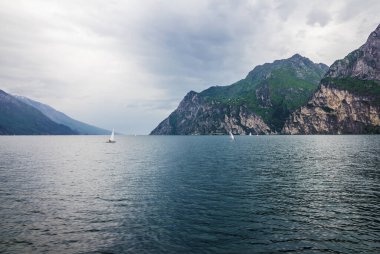 Alps Gölü Kandscape. Lago Maggiore, İtalya, Lombardiya