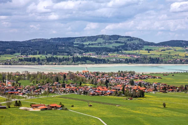 Бавария Германия Сельский Город Ландшафт Горного Озера — стоковое фото