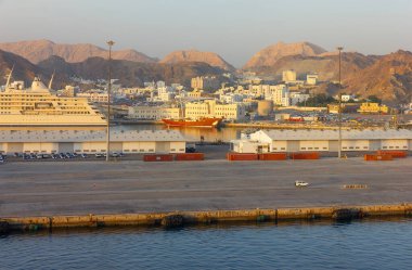 Muscat, Umman - 1 Mayıs 2022 Muscat Limanı. 