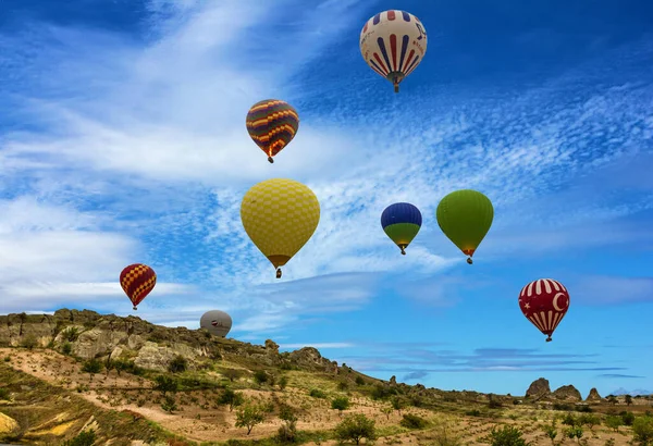 土耳其卡帕多西亚的热气球 — 图库照片