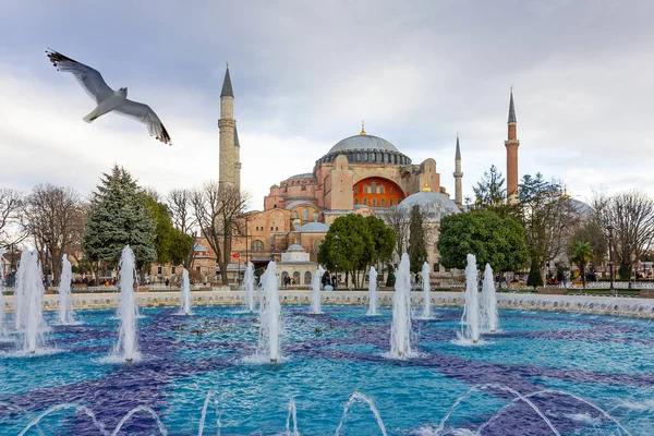 Istanbul Turkey July 2022 Hagia Sophia Cathedral Flying Balloon Byzantine — Stockfoto
