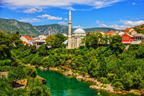 Mezquita Mostar Casco Antiguo Bosnia Herzegovina — Foto de Stock