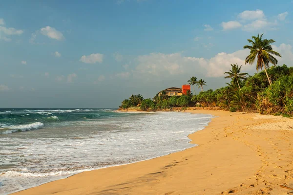 House Tropical Ocean Beach Sri Lanka Rechtenvrije Stockfoto's
