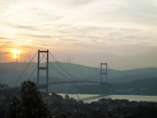 Bridge over Bosporus — Stock Photo, Image