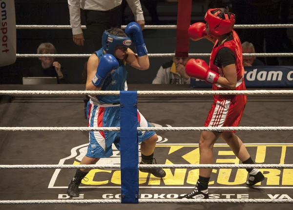 Partido de boxeo femenino —  Fotos de Stock