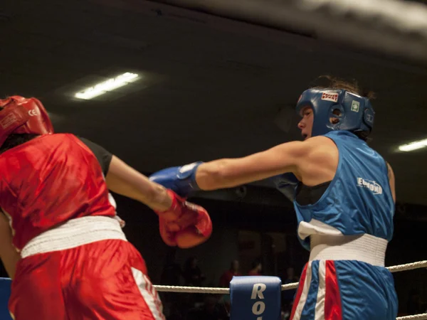 Partido de boxeo femenino —  Fotos de Stock