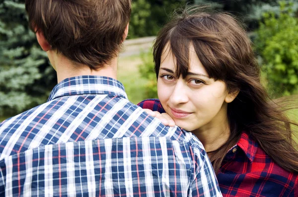 Young couple embracing — Stock Photo, Image