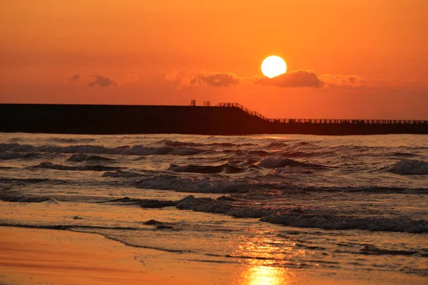 Ηλιοβασίλεμα Πάνω Από Θάλασσα Από Την Ακτή Uchinada Στο Νομό — Φωτογραφία Αρχείου