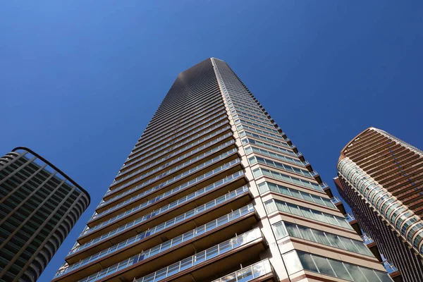 Musashi Kosugi, Kawasaki, Japonya 'daki kulelerin manzarası.