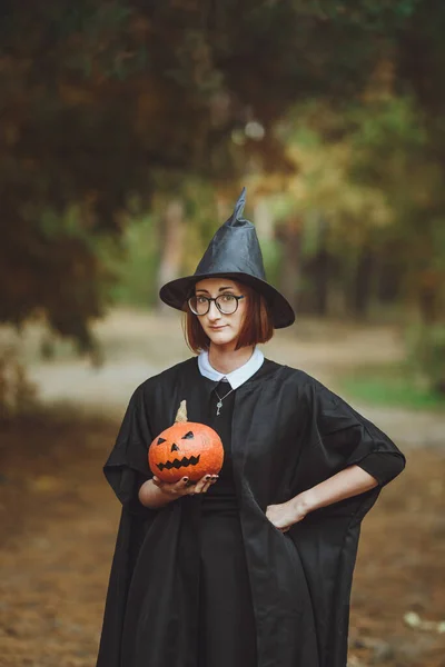 Halloween Witch Portrait Girl Hat Witch Costume Pumpkin Forest Ready — Stock Photo, Image