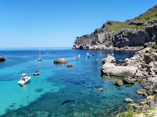 Bahía idílica del océano —  Fotos de Stock