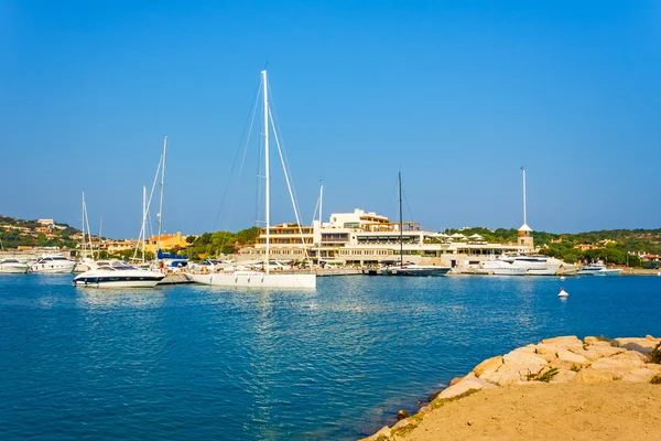 Přístavu porto cervo, Sardinie — Stock fotografie