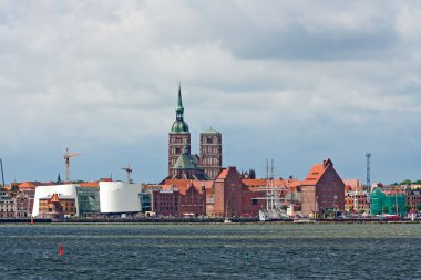 Stralsund, sankt nikolai Kilisesi, ozeaneum, liman