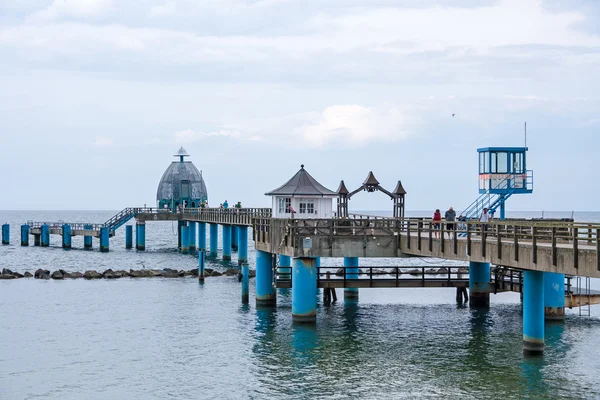 Selliner Seebrücke, diving gondola — ストック写真