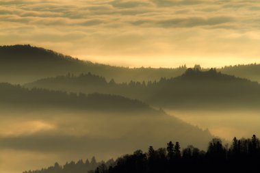 düşük orta menzilli dağ günbatımı sabah panoramik manzaralı