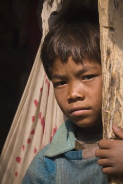 tharu kültür, Batı nepal Nepalce yüz çocuk
