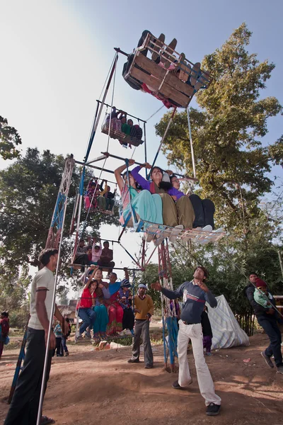 Fiera Rustico giostra durante Maggy festival Nepal — Foto Stock