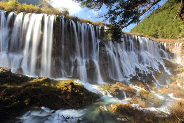 Waterval en regenboog — Stockfoto