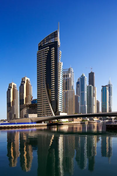 Dubai Yat Limanı ve jbr bir görünüm — Stok fotoğraf
