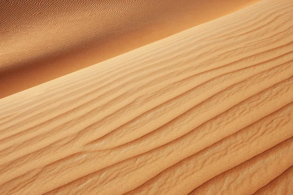 Rolling sand dunes of the Arabian desert — Stock Photo, Image