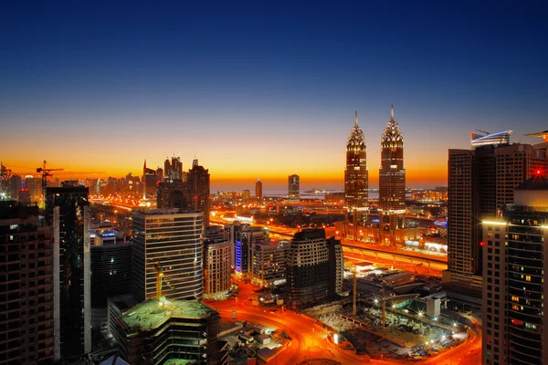 Teacom, Dubai is a rapidly expanding district especially especially along Sheikh Zayed Road — Stock Photo, Image