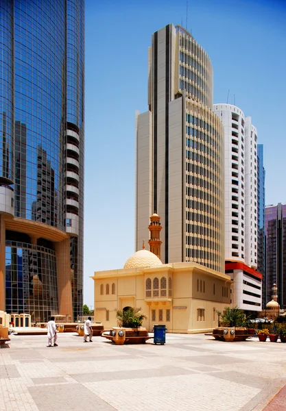 Mesquita tradicional, Abu Dhabi, Emirados Árabes Unidos — Fotografia de Stock