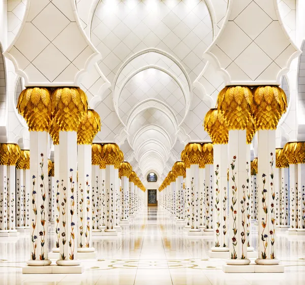 Sheikh Zayed Grand Mosque, Abu Dhabi è la più grande degli Emirati Arabi Uniti — Foto Stock