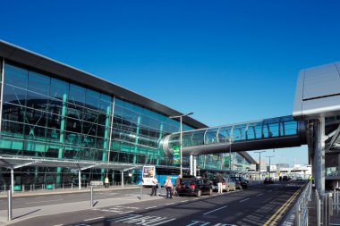 Terminal 2, dublin airport, İrlanda Kasım 2010 yılında açıldı.