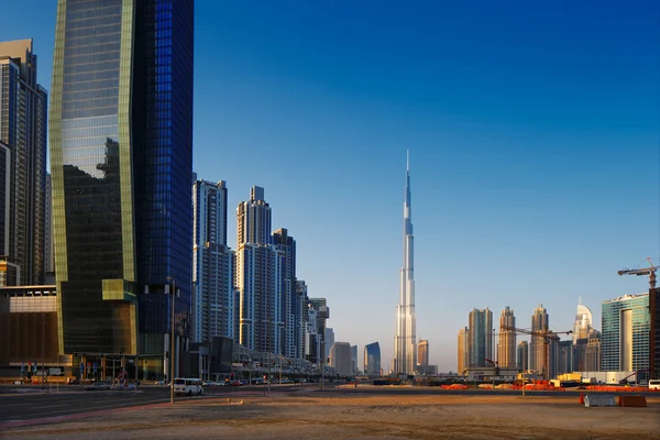 Obchod zátoky dubai, Spojené arabské emiráty je smíšené využití vývoj — Stock fotografie