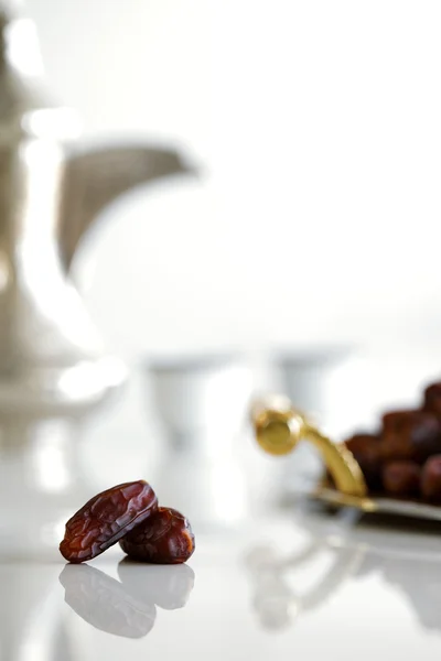 Dried dates and Arabic coffee — Stockfoto