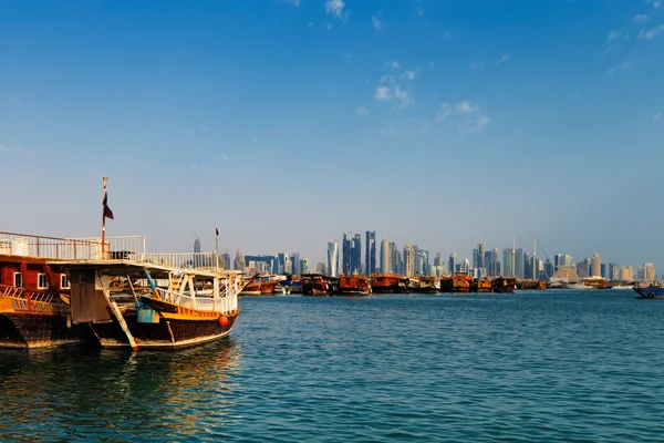 Doha, Qatar : voiliers traditionnels appelés Dhows — Photo